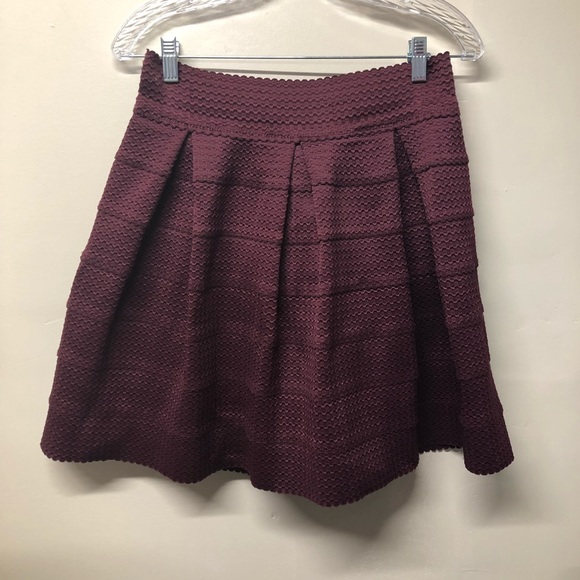 Charlotte Russe Dresses & Skirts - Charlotte Russe Wine Pleated Skirt Large